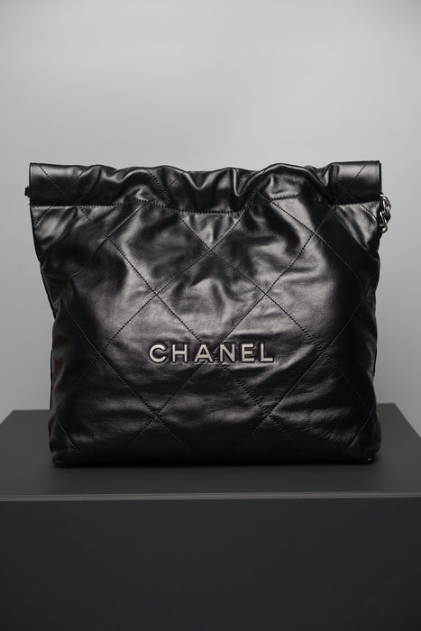 Chanel 22 Small in Black Shw