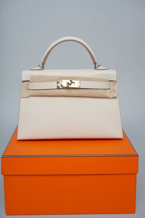 Hermes Kelly 20 in Craie Epsom Permabrass (Brand New)