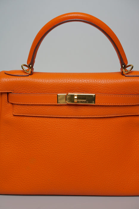Hermes Kelly 28 in Orange Clemence Ghw