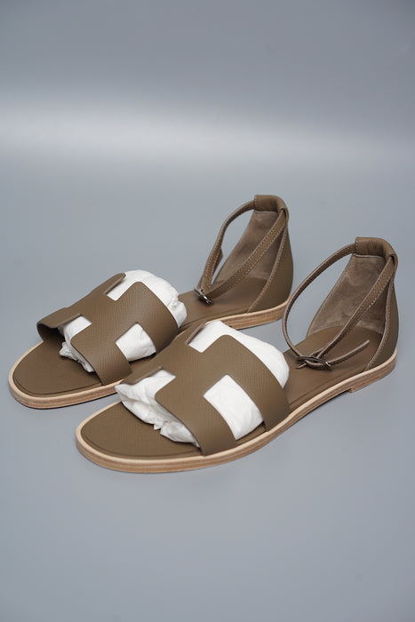 Hermes Santorini Sandals in Etoupe Size 38.5 (Brand New)