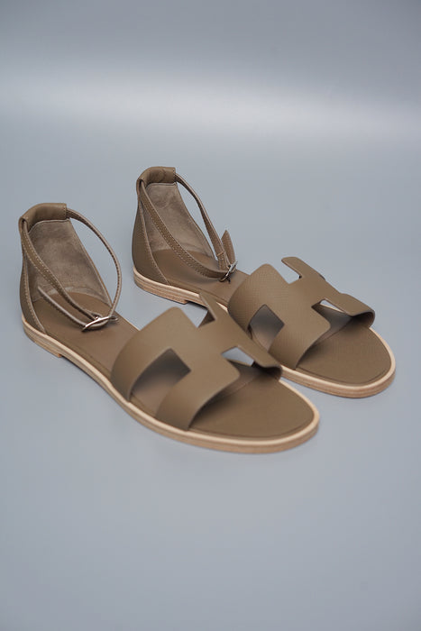 Hermes Santorini Sandals in Etoupe Size 38.5 (Brand New)