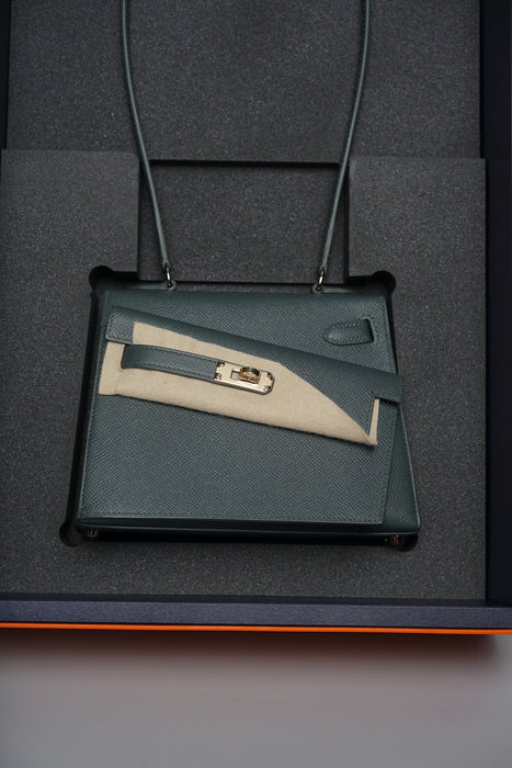Hermes Kelly Sellier Desordre in Vert Mangrove Permabrass (Brand New)