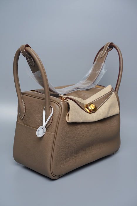 Hermes Lindy 26 in Etoupe Ghw (Brand New)