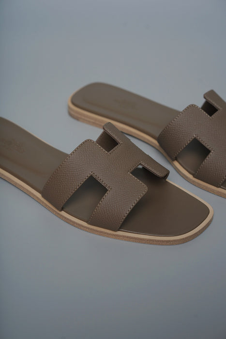 Hermes Oran Sandals in Etoupe Size 38.5 (Brand New)