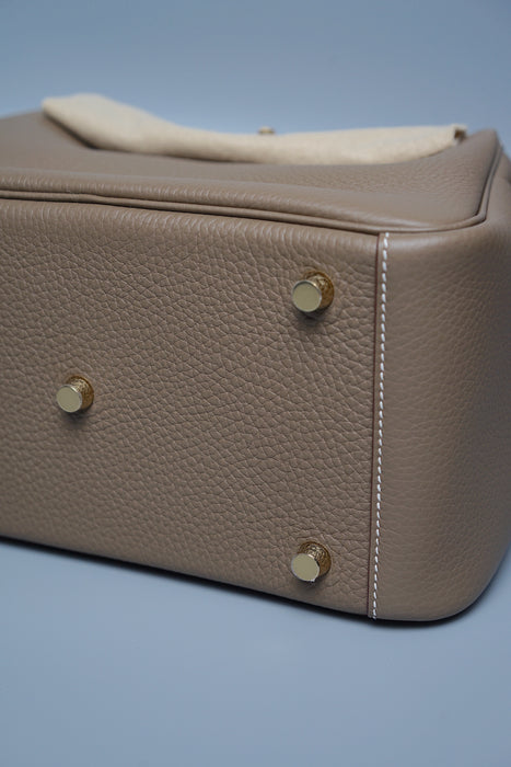 Hermes Lindy 26 in Etoupe Ghw (Brand New)