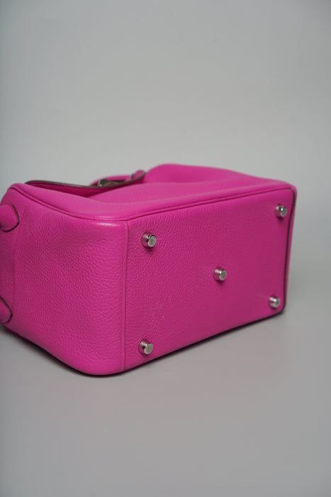 Hermes Lindy 26 in Magnolia Phw
