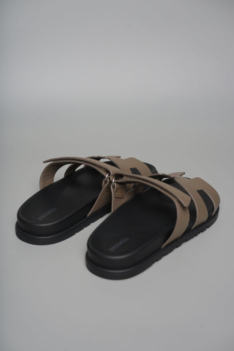 Hermes Chypre Sandals in Etoupe Size 39 (Brand New)