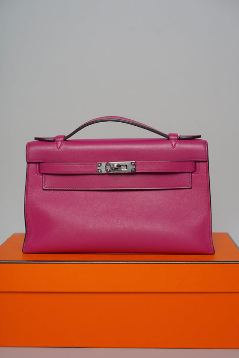 Hermes Kelly Pochette in Rose Pourpre Swift Phw