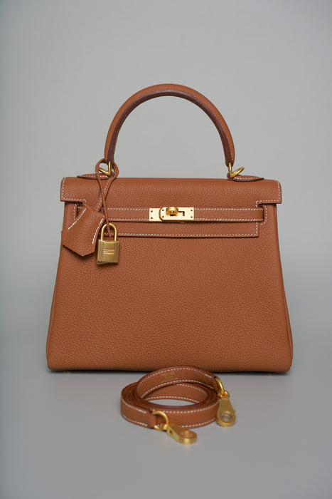 Hermes Kelly 25 in Gold Togo Bghw (Brand New)