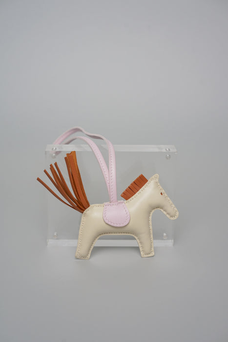 Hermes Rodeo Charm PM in Craie/Mauve Pale/Gold (Brand New)