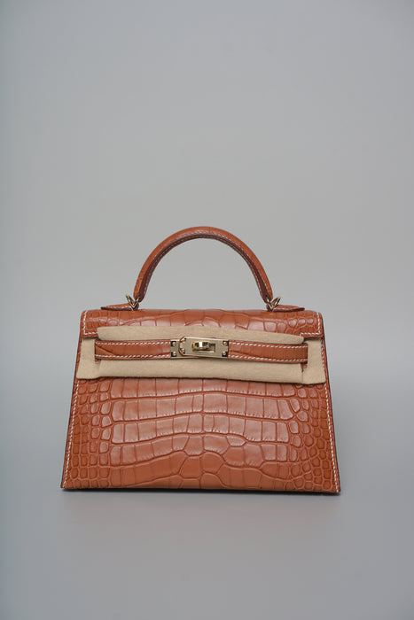 Hermes Kelly 20 HSS in Gold Matte Alligator Permabrass (Brand New)