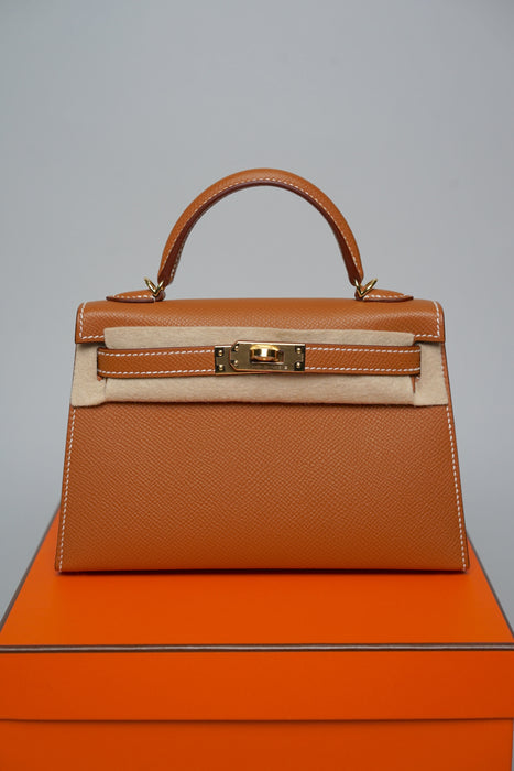 Hermes Kelly 20 in Gold Epsom Ghw (Brand New)