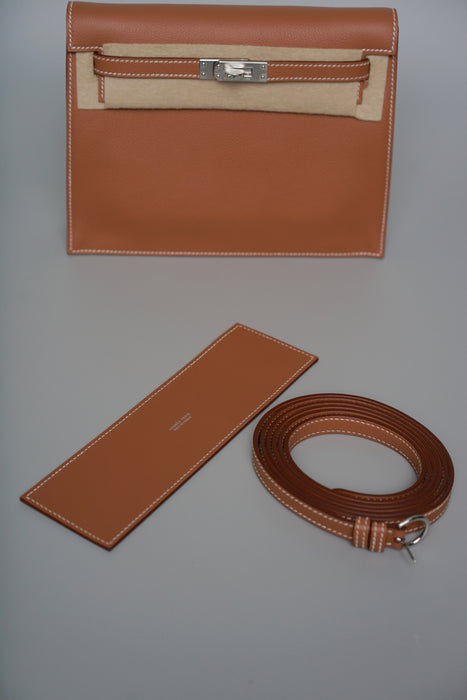 Hermes Kelly Danse in Gold Evercolor Phw (Brand New)