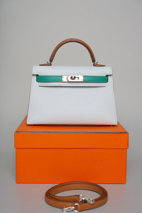 Hermes Kelly 20 in Tricolor Bleu Brume /Vert Jade/Sesame Phw