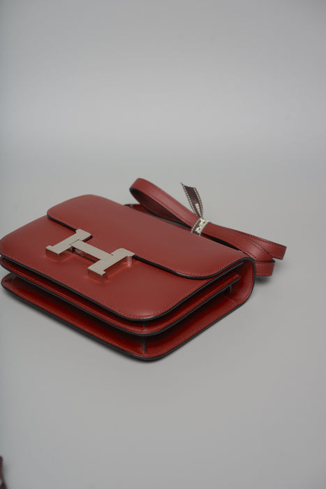 Hermes Constance 18 in Rouge H Swift Phw