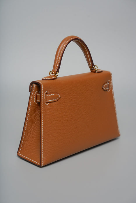 Hermes Kelly 20 in Gold Ghw