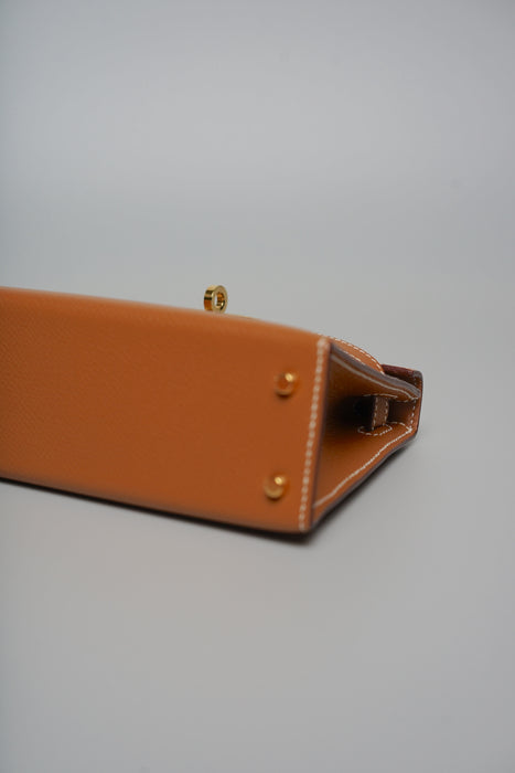 Hermes Kelly 20 in Gold Ghw
