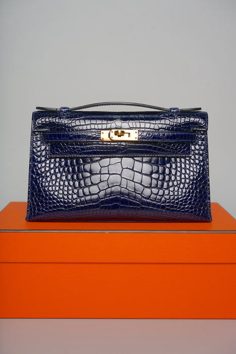 Hermes Kelly Pochette in Blue Marine Shiny Alligator Ghw