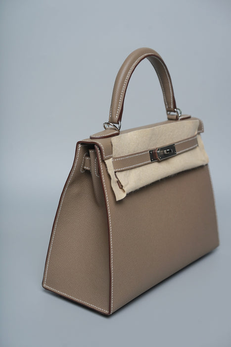 Hermes Kelly 28 Sellier in Etoupe Phw