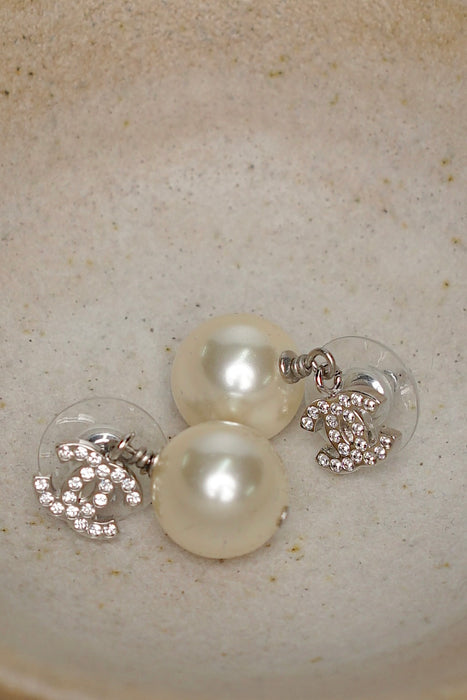 Chanel Pearl Earrings (Brand new)