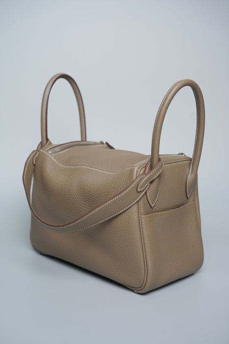 Hermes Lindy 26 in Etoupe Phw