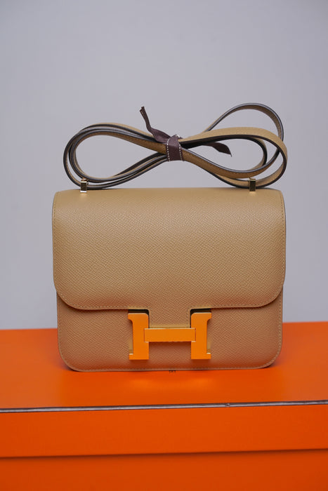 Hermes Constance 18 in Poussiere Ghw (Brand New)