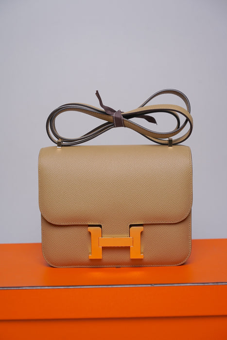 Hermes Constance 18 in Poussiere Ghw (Brand New)