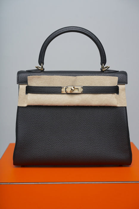 Hermes Kelly 25 in Noir Togo Permabrass (Brand New)