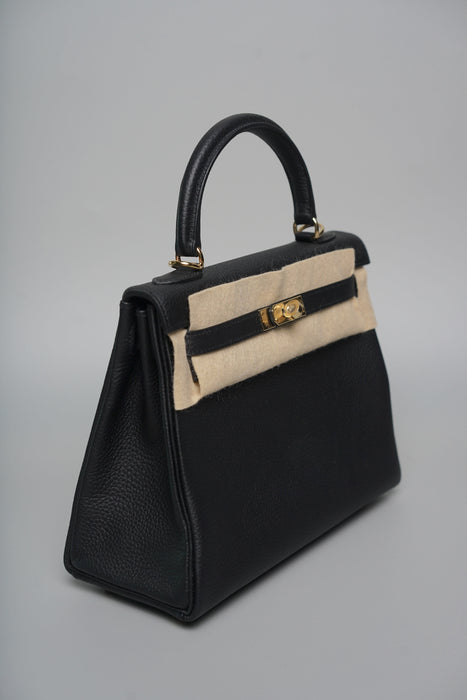 Hermes Kelly 25 in Noir Togo Permabrass (Brand New)