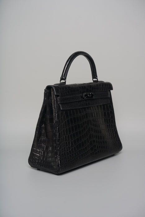 Hermes Kelly 32 in So Black Matte Niloticus Phw