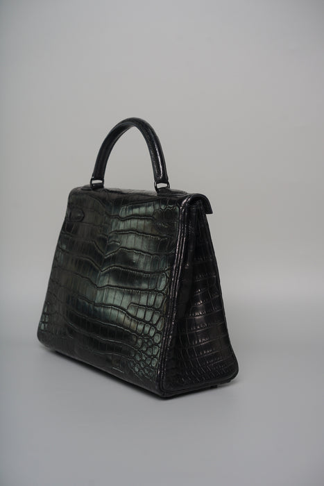 Hermes Kelly 32 in So Black Matte Niloticus Phw