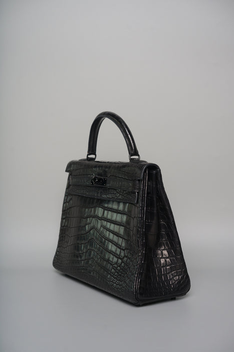 Hermes Kelly 32 in So Black Matte Niloticus Phw