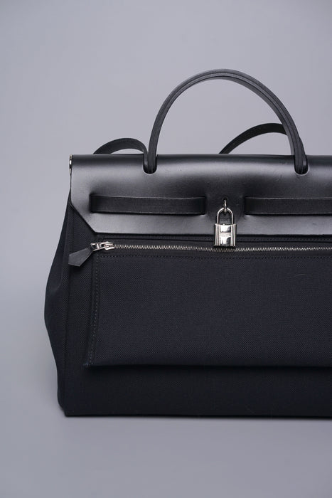 Hermes Herbag 31 in Noir Phw
