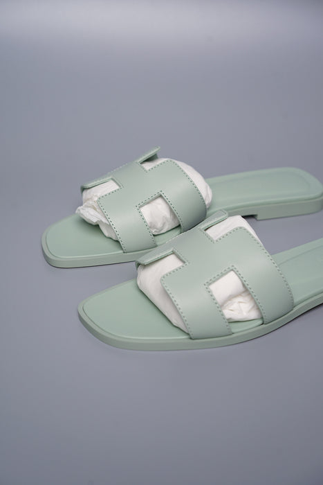 Hermes Oran Sandals in Vert D'Eau Size 37 (Brand New)