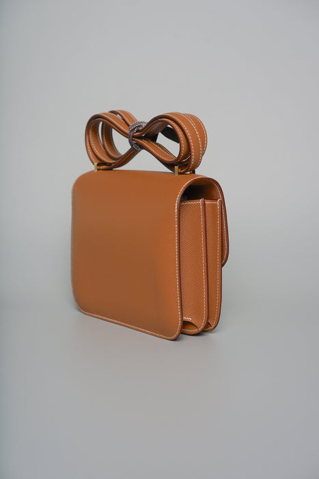 Hermes Constance 18 in Gold Epsom Ghw