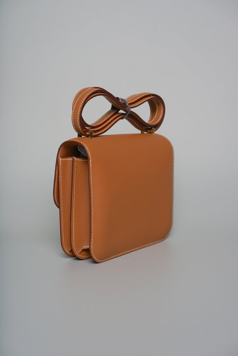Hermes Constance 18 in Gold Epsom Ghw