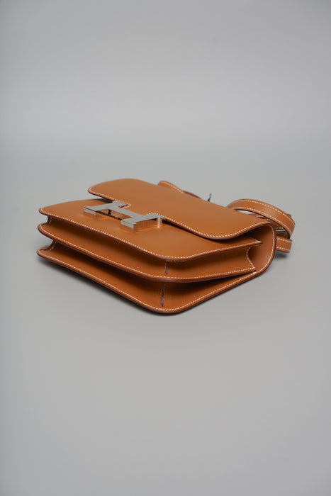 Hermes Constance 18 in Gold Epsom Phw (Brand New)