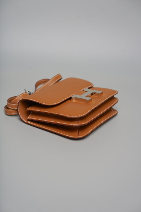 Hermes Constance 18 in Gold Epsom Phw (Brand New)