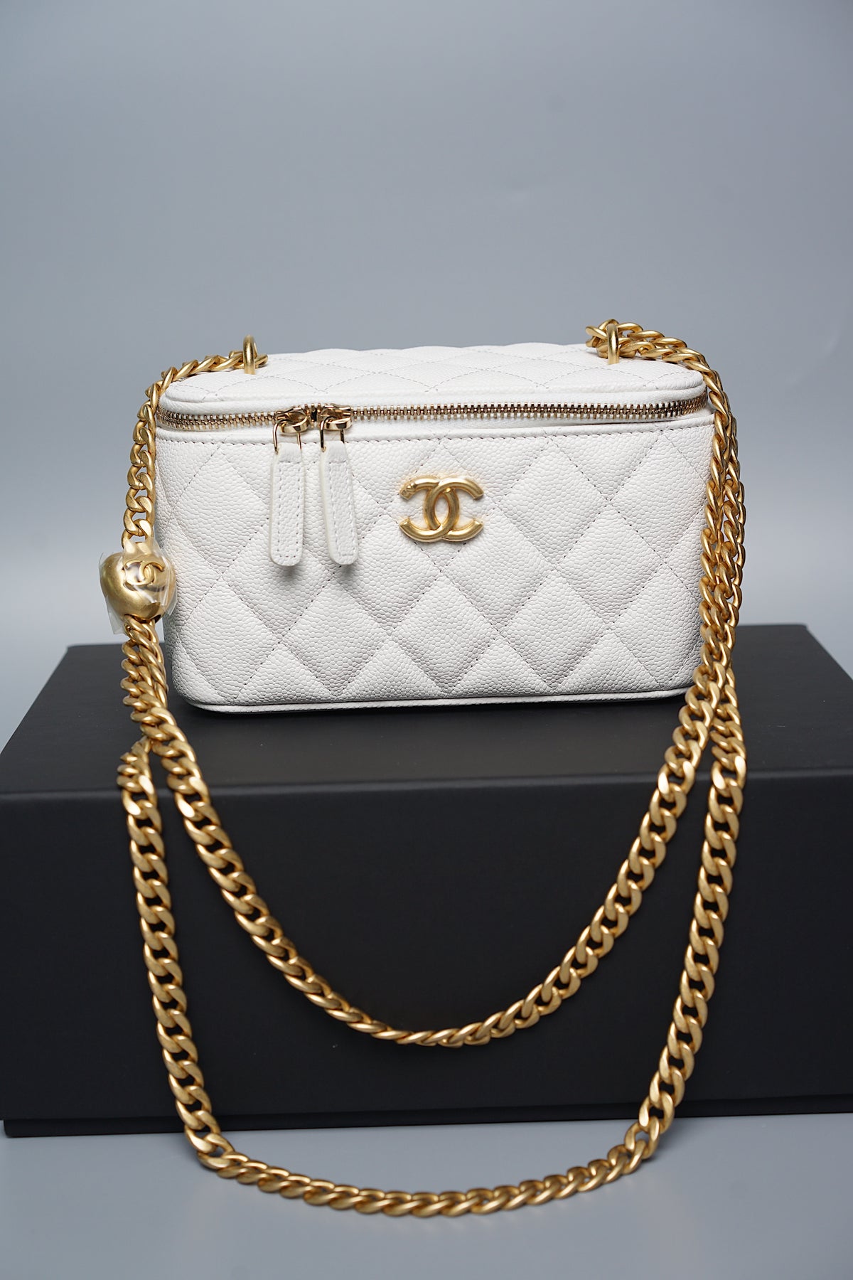 Chanel 23P Vanity in White Caviar (Brand New)– ORANGEPORTER