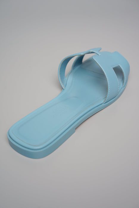 Hermes Oran Sandals in Bleu Dorset Size 37 (Brand New)