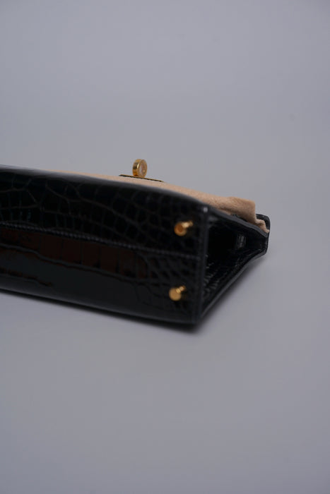 Hermes Kelly Sellier 20 in Noir Shiny Alligator Ghw