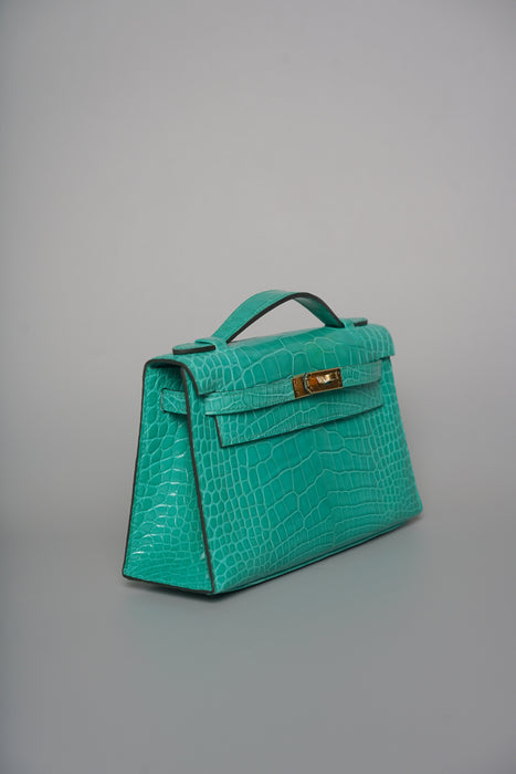 Hermes Kelly Pochette in Vert Jade Shiny Alligator Ghw