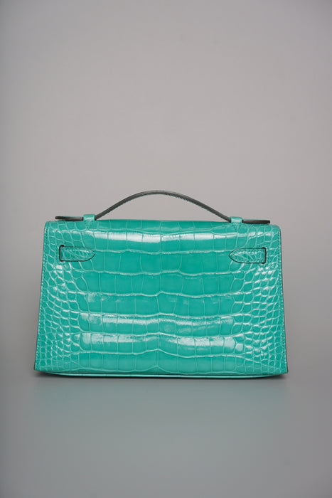 Hermes Kelly Pochette in Vert Jade Shiny Alligator Ghw