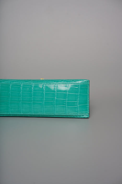 Hermes Kelly Pochette in Vert Jade Shiny Alligator Ghw