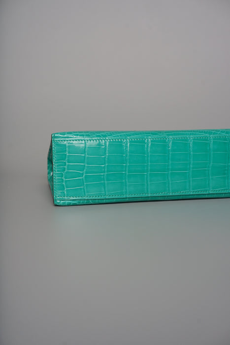 Hermes Kelly Pochette in Vert Jade Shiny Alligator Ghw