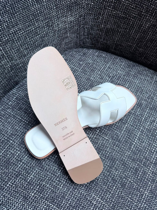 Hermes Oran Sandals in White Size 37.5 (Brand New)