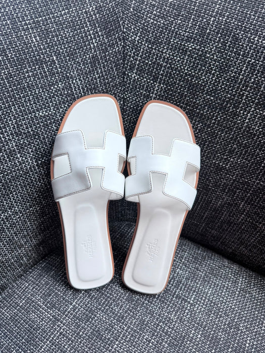 Hermes Oran Sandals in White Size 37.5 (Brand New)