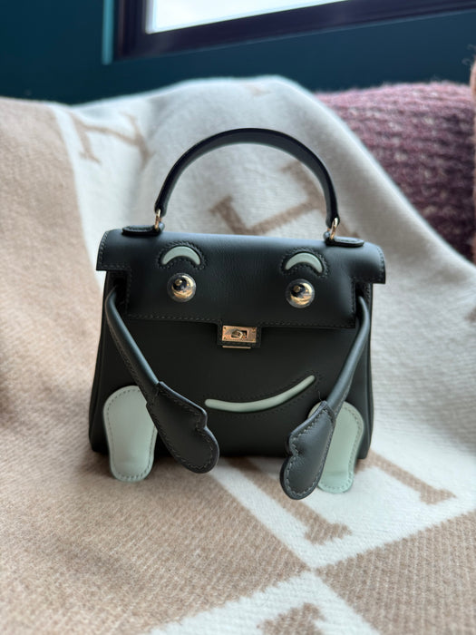 Hermes Kelly Dole in Vert Fonce/Vert Peppermint Permabrass (Brand New)