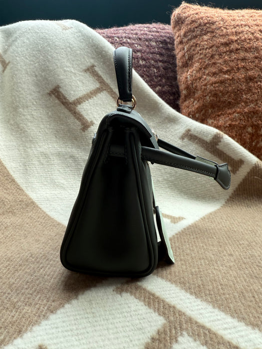 Hermes Kelly Dole in Vert Fonce/Vert Peppermint Permabrass (Brand New)