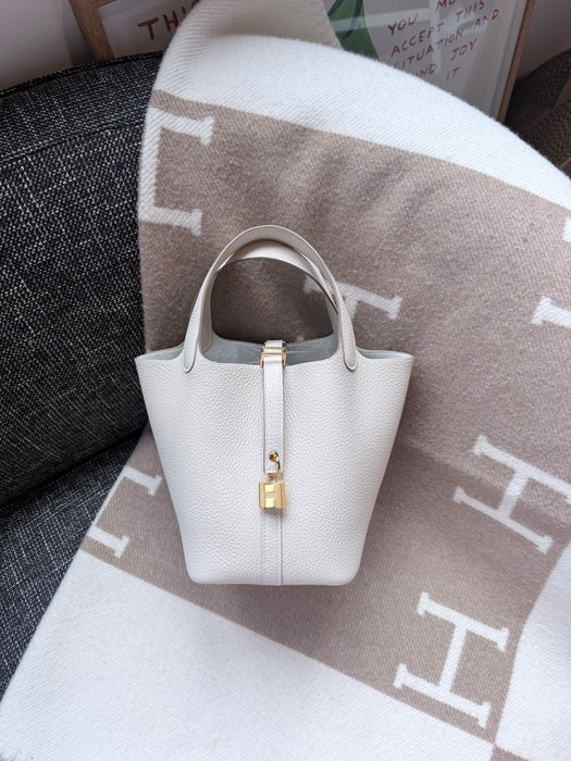 Hermes Picotin 18 in Craie (Brand new)